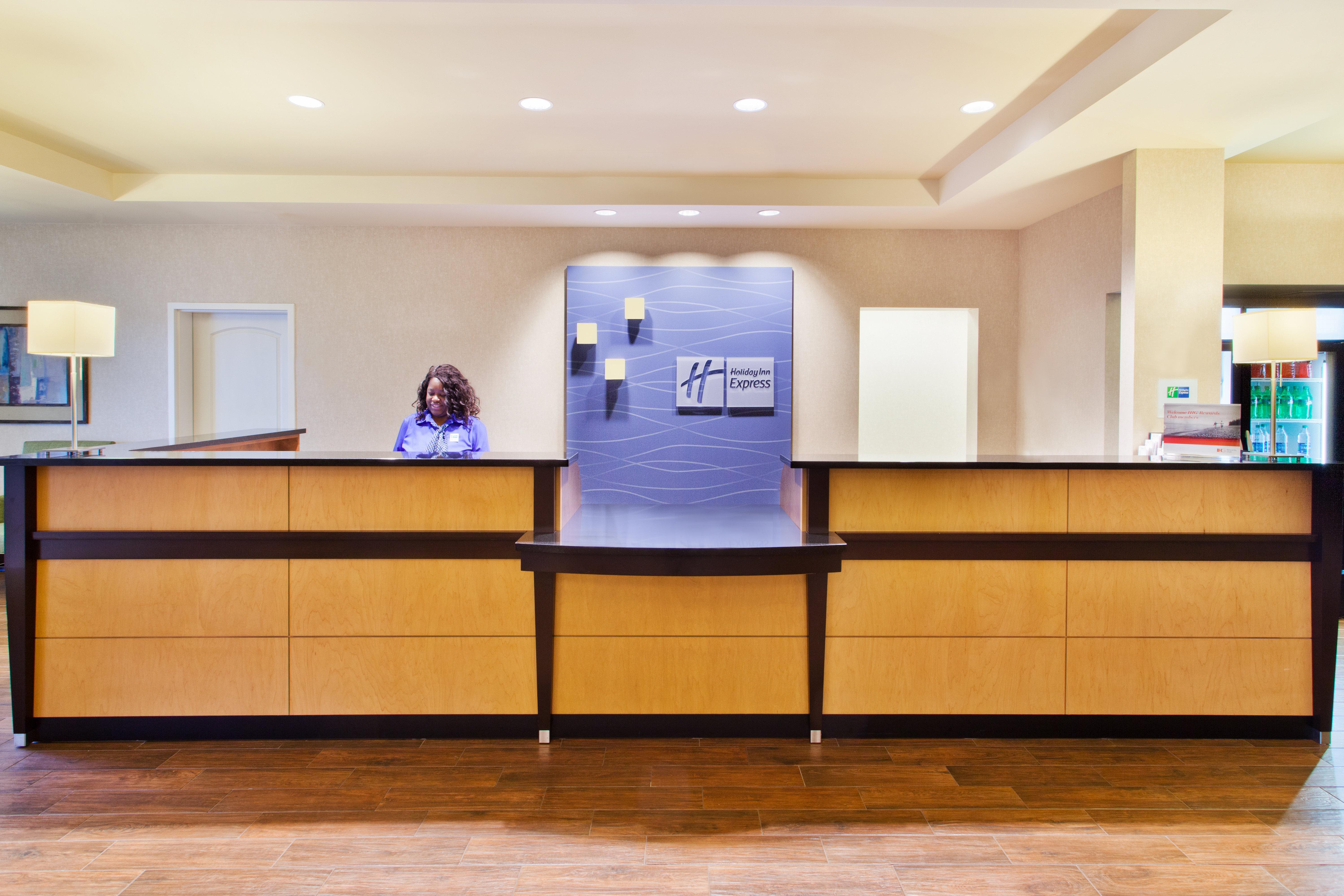 Holiday Inn Express Hotel & Suites Huntsville West - Research Park By Ihg Kültér fotó